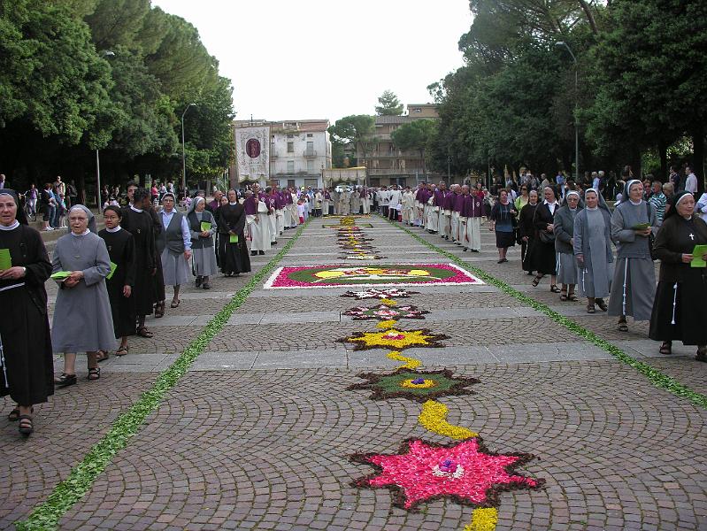 00 - Infiorata 2008 (18).JPG